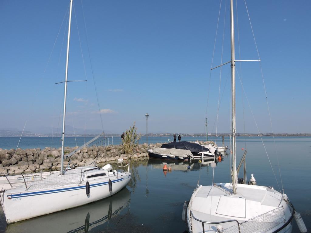 Appartamento Spiaggia Brema Sirmione Exteriör bild