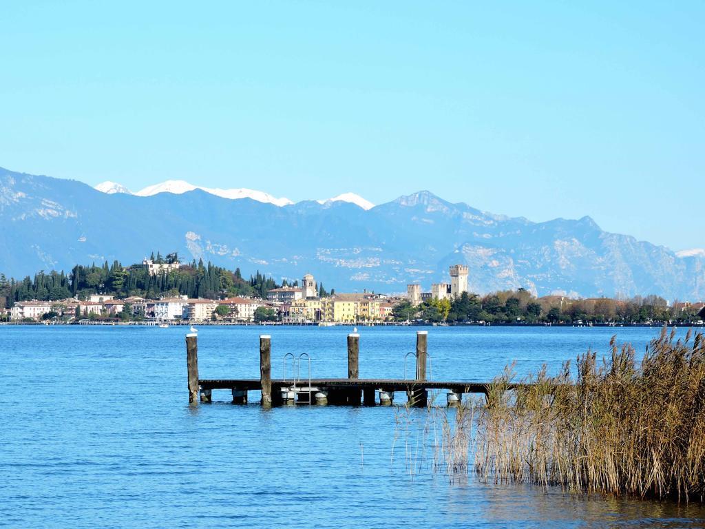 Appartamento Spiaggia Brema Sirmione Exteriör bild